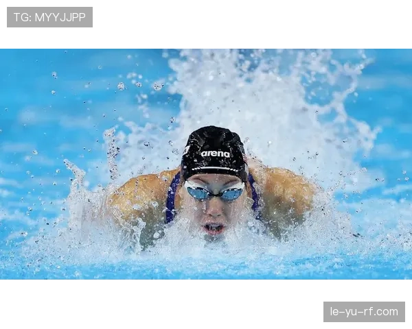 格蕾琴·沃尔什创下无支撑潜水世界纪录