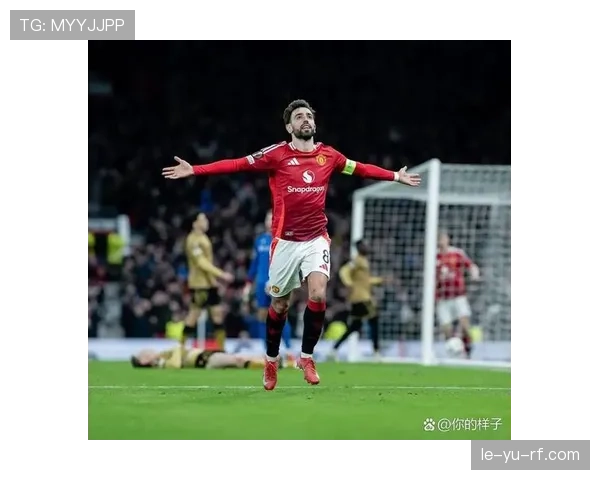 B费精准破门助曼联逆转取胜,球队状态回升引发热议 B费精准破门助曼联逆转取胜,球队状态回升引发热议