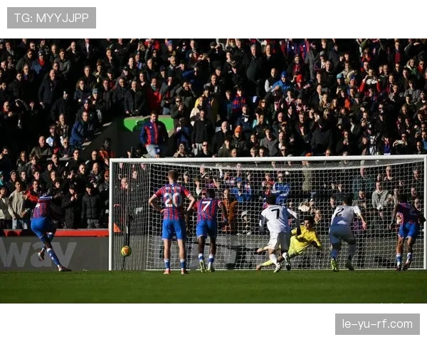 英超进球狂潮：历史射手王再破纪录，争冠悬念白热化