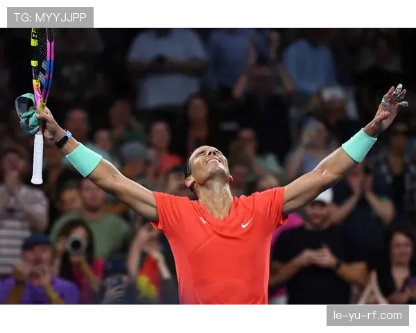 萨内闪耀赛场，街头少年逆袭书写职业辉煌新篇章