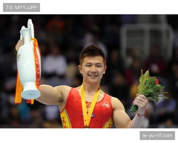 陈一冰退役后这身材管理也太狠了，体操人是不是都偷偷练了“不老神功”？